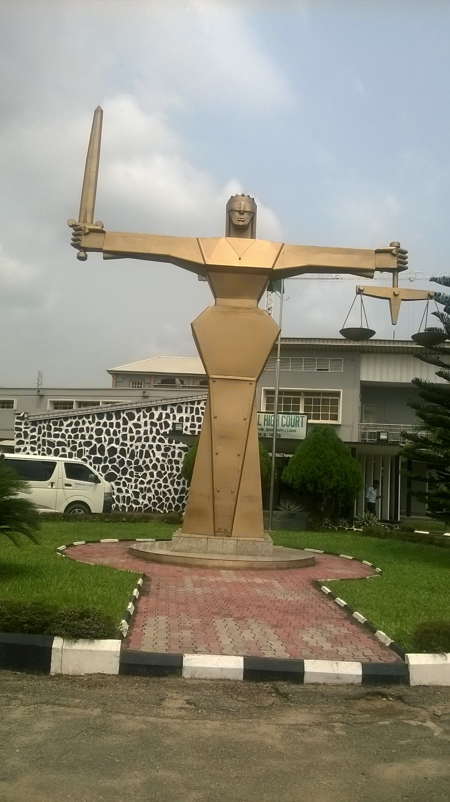 Order of arrest of ship subsists after fourteen days